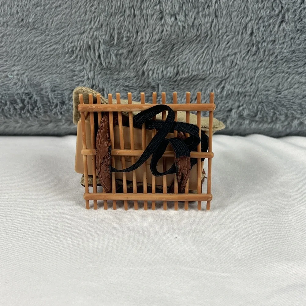 VTG GI Joe Pigeon Cage Back Pack w/ Grenade & Canteen 2000 Hasbro
